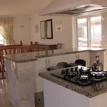 فيلة Beautiful With Private Pool